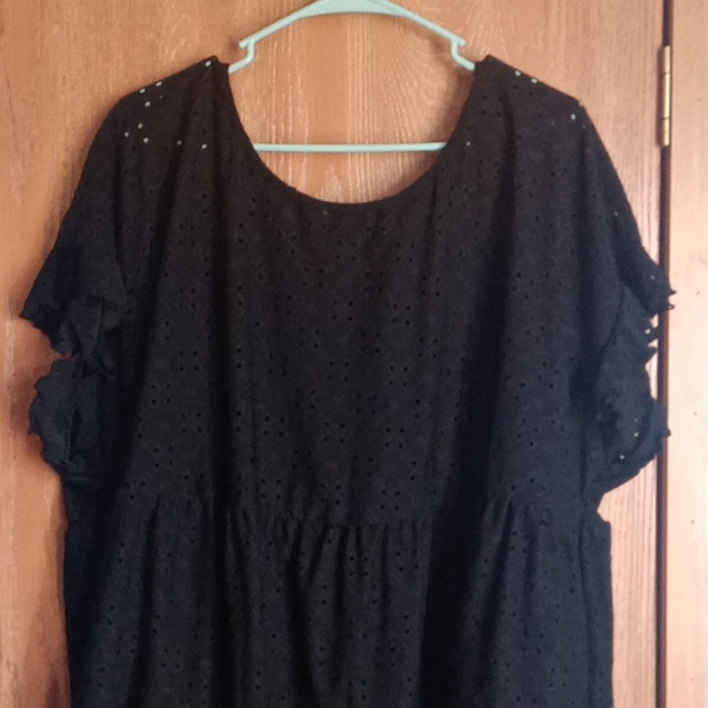 Black T-shirt